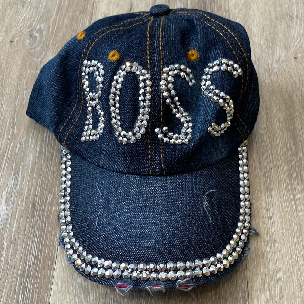 Woman’s BOSS hat super cute! New condition!!!